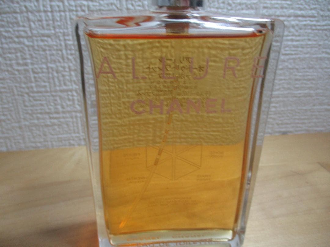 ★★　シャネル　アリュール　１００ｍｌ　ＥＤＴ　ほぼ未使用品　★★