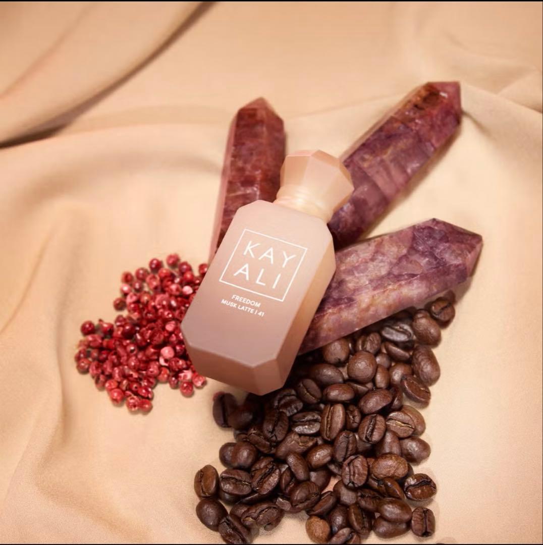 香水(女性用) Kayali freedom musk latte 41 10ml