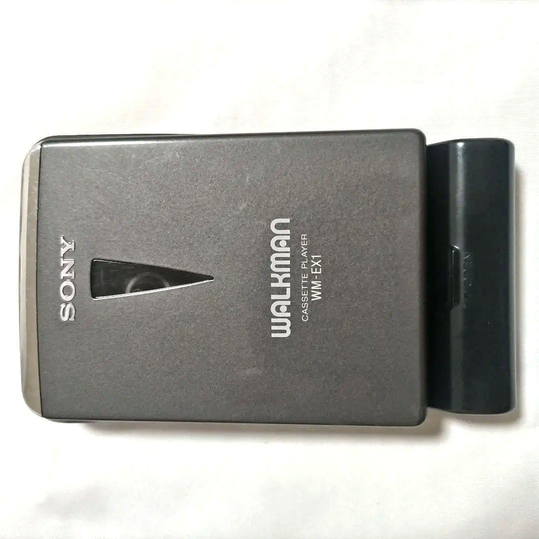 d*n様 3連休限定！【美品】 SONY ソニー ウォークマン カセットプレイヤ