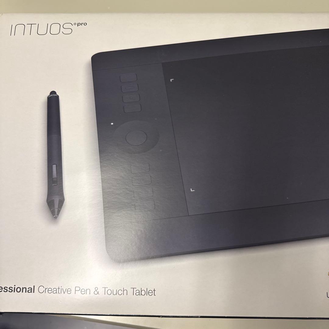 Wacom INTUOS PRO ペンタブレット本体