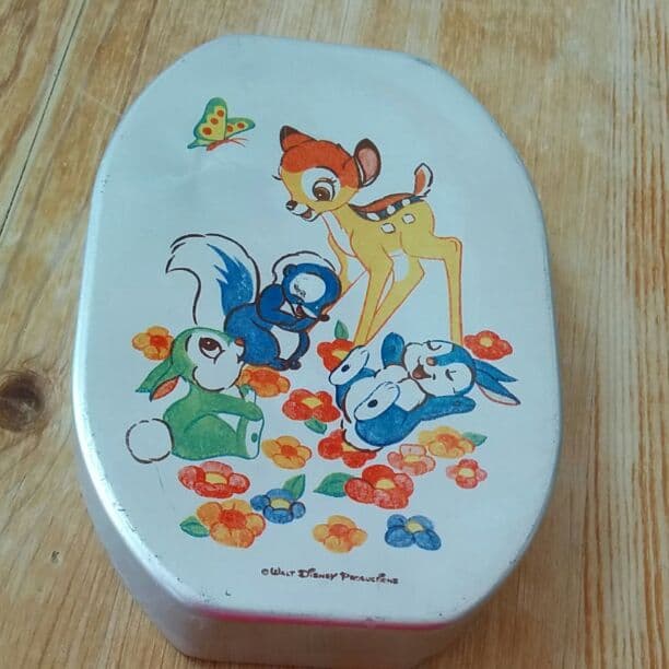 ディズニー「バンビ」　レトロ　ブリキのお弁当箱　1970年　50年くらい前の品