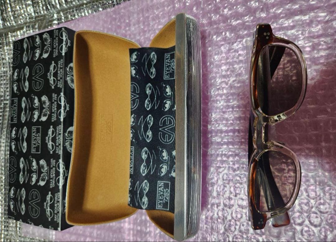 EYEVAN7285 351 c.353　GREY RED MIRROR付き