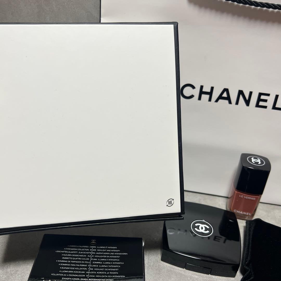 LES 4 OMBRES アイシャドウパレット & ネイルカラーセット