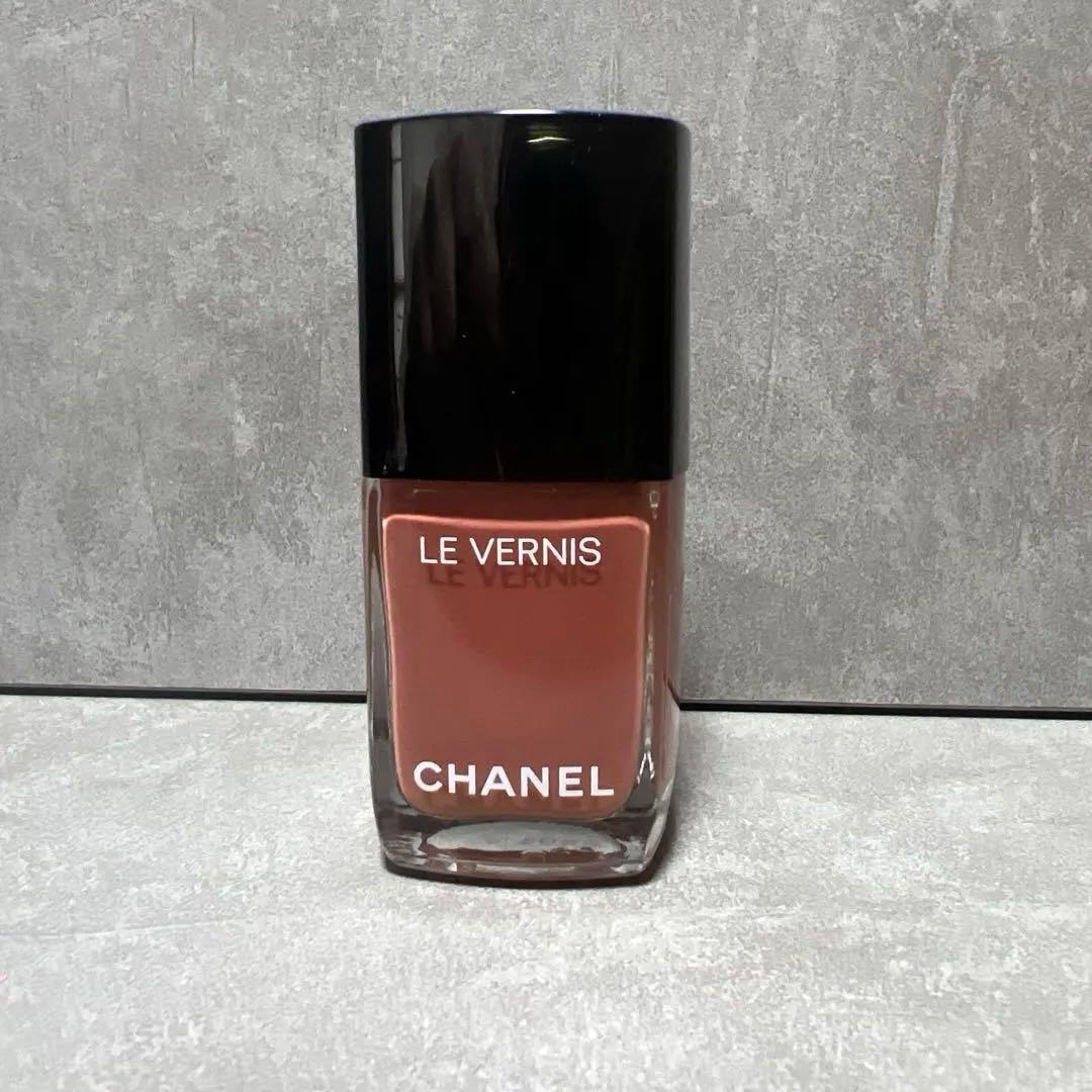 LES 4 OMBRES アイシャドウパレット & ネイルカラーセット
