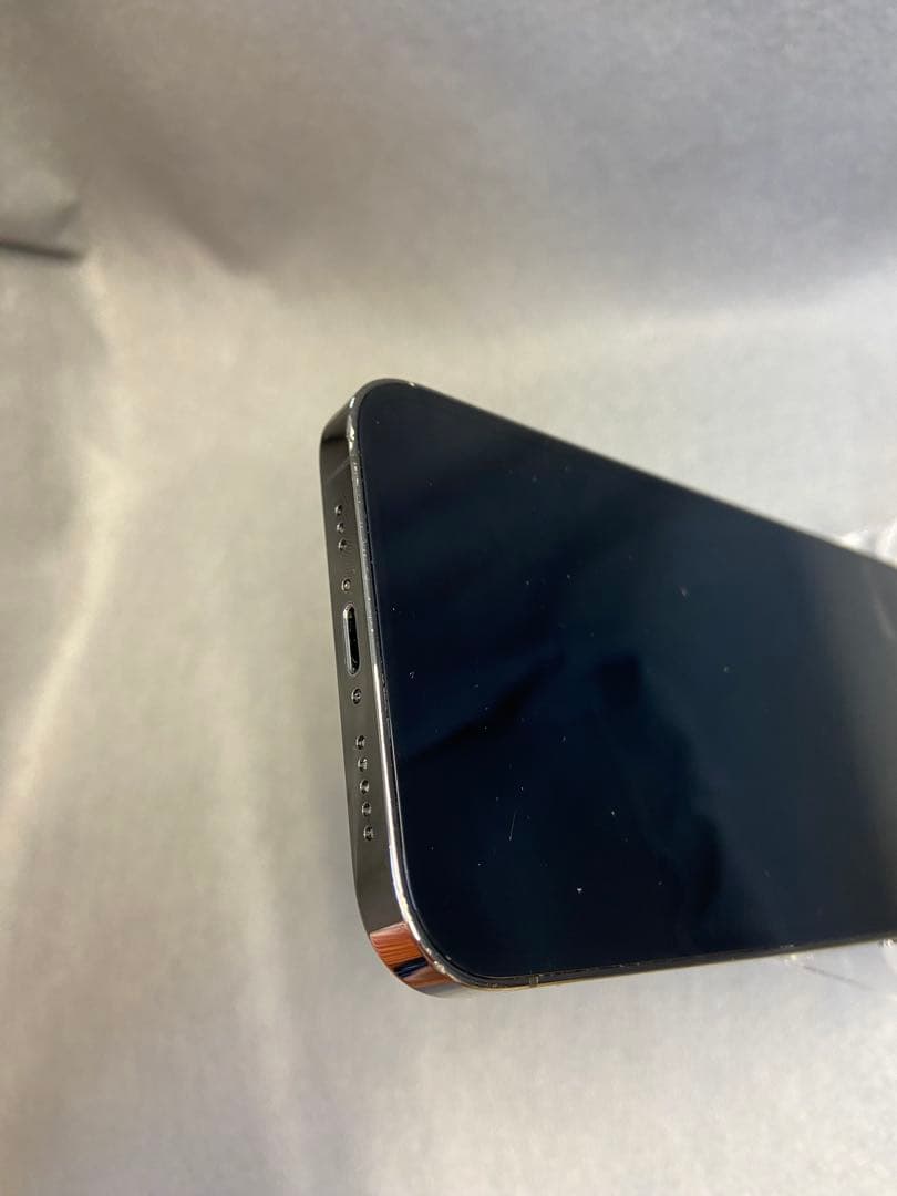 美品　国内版　SIMフリー　iPhone12 Pro 128GB グラフアイト色