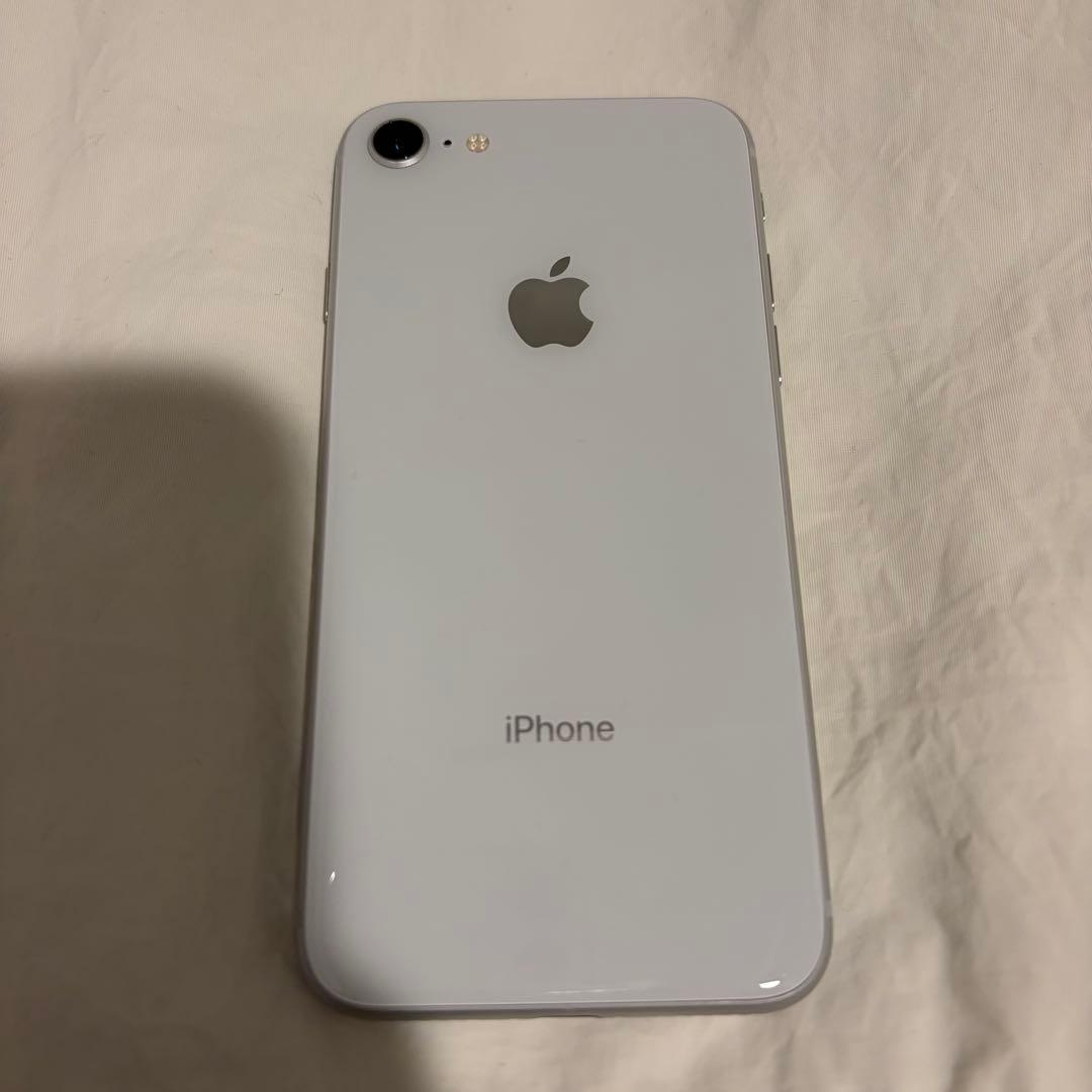 iPhone8 本体 64GB シルバー SIMフリー