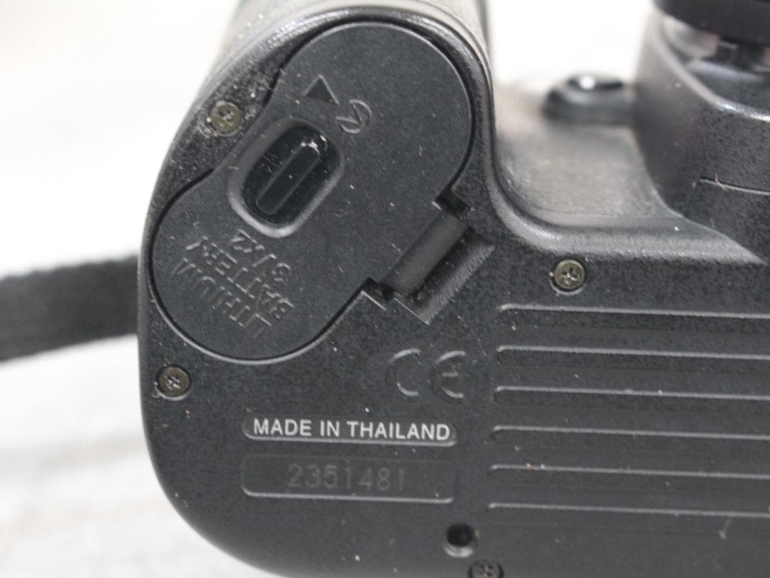 ▲Nikon ニコン 一眼レフ フィルムカメラ F80 レンズ 28-80mm