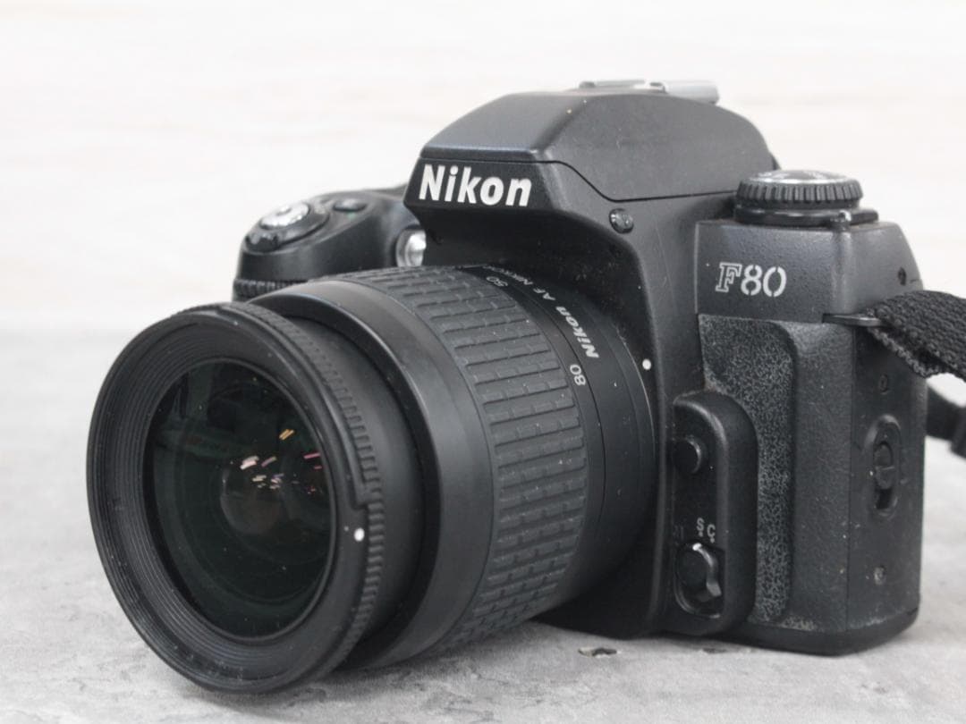 ▲Nikon ニコン 一眼レフ フィルムカメラ F80 レンズ 28-80mm