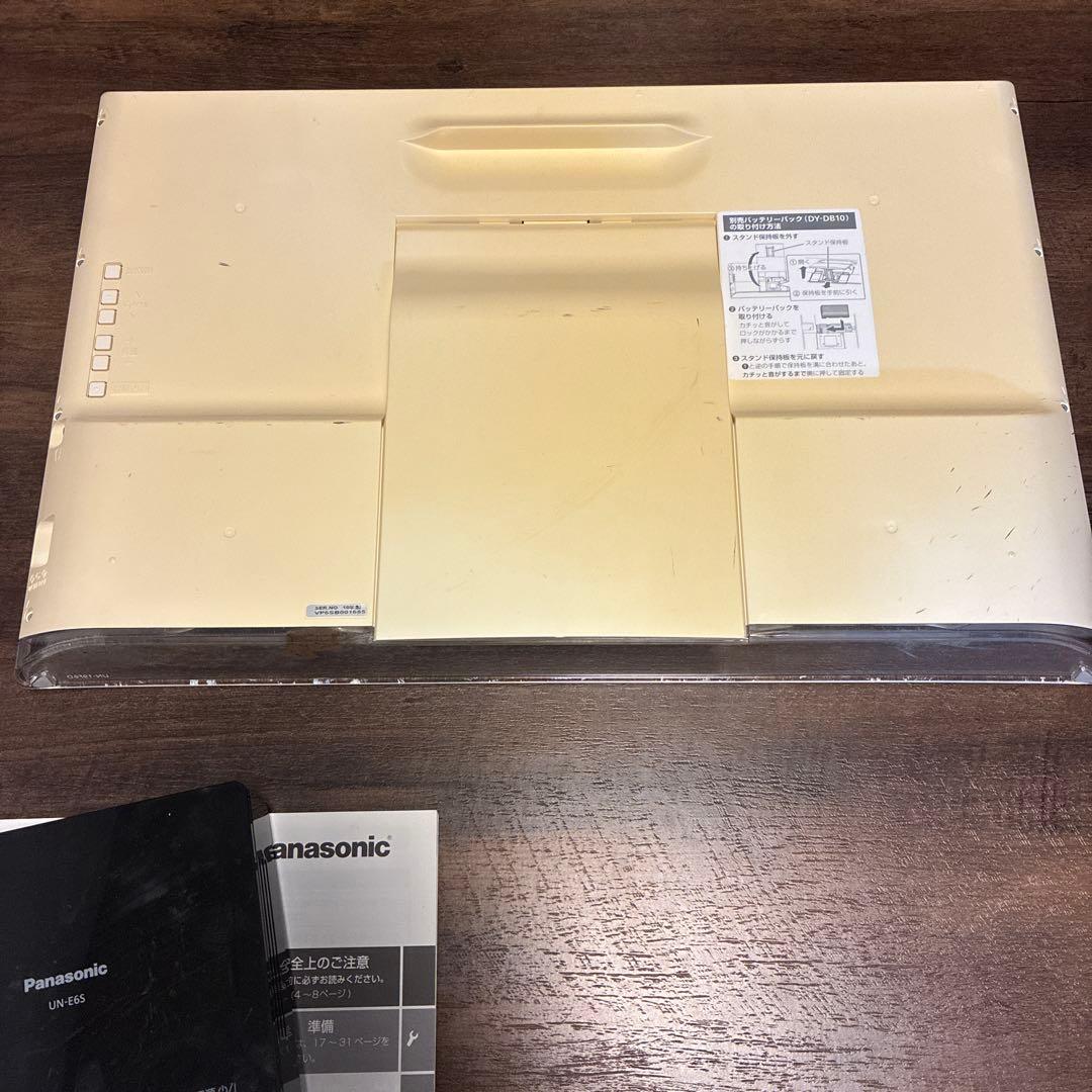 Panasonic Vieraポータブルテレビ　Un-E6S Un-19f6