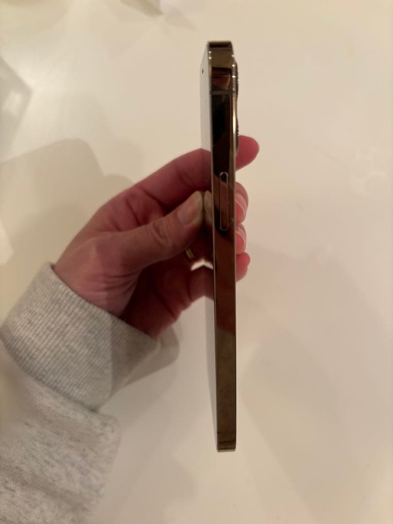 Apple iPhone 12 pro ゴールド