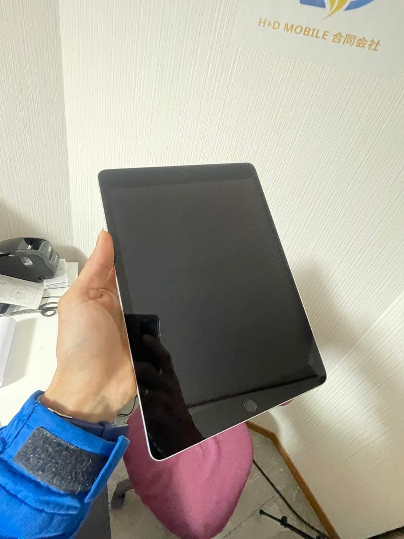 Apple iPad シルバー gen9