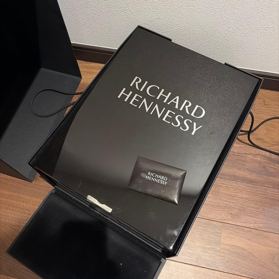 HENNESSY ヘネシー リシャール700mlバカラ製空き瓶、化粧箱、外箱あり