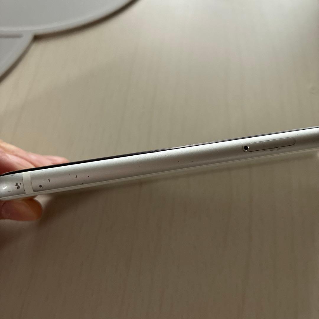 iPhone SE2 64GB ホワイト SIMフリー　画面キズなし