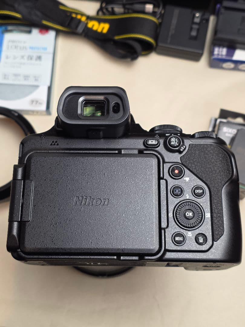 【T51Y】新品級■ ニコン Nikon COOLPIX P1000 使用感無し