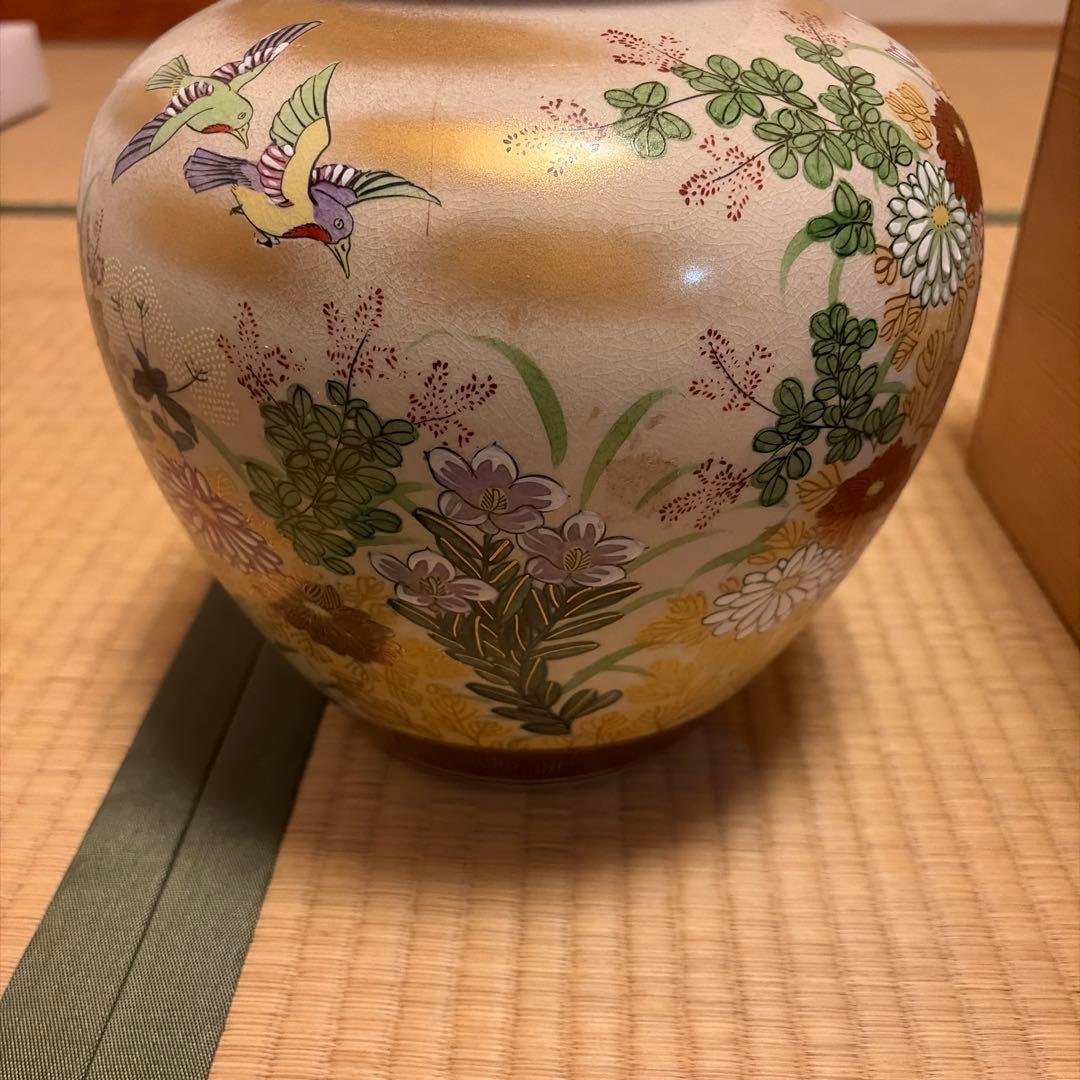 花と鳥のデザイン陶器花瓶