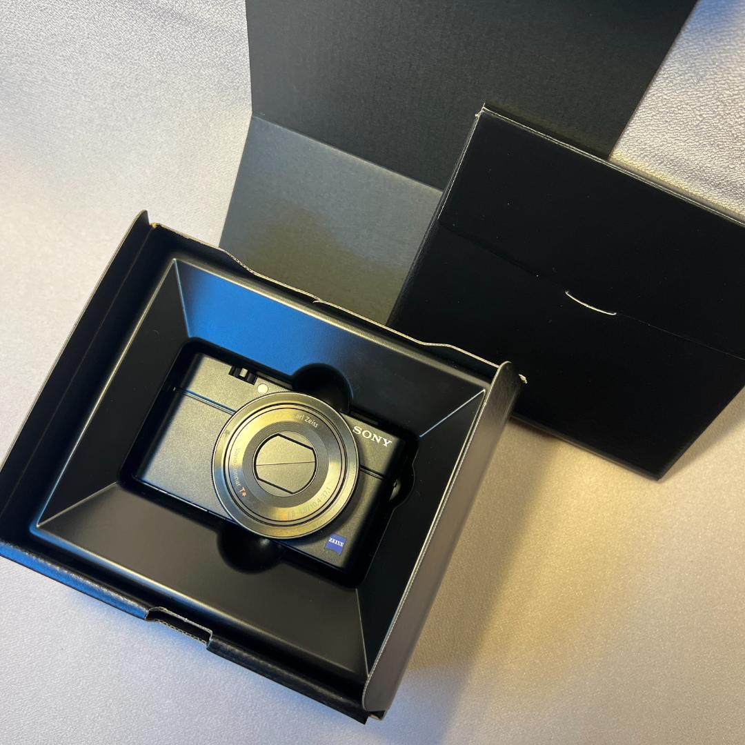 sony cyber-shot dsc-rx100　ソニー　サイバーショット