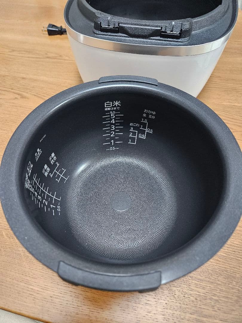 TIGER 圧力IH炊飯器 JPI-X100WX (2回使用)