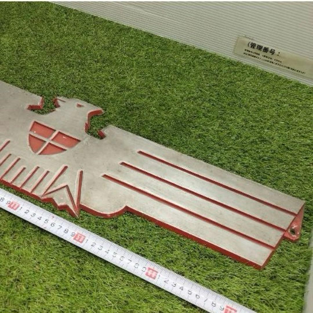 イーグルエンブレム　サンダーバード　モチーフ　鷹