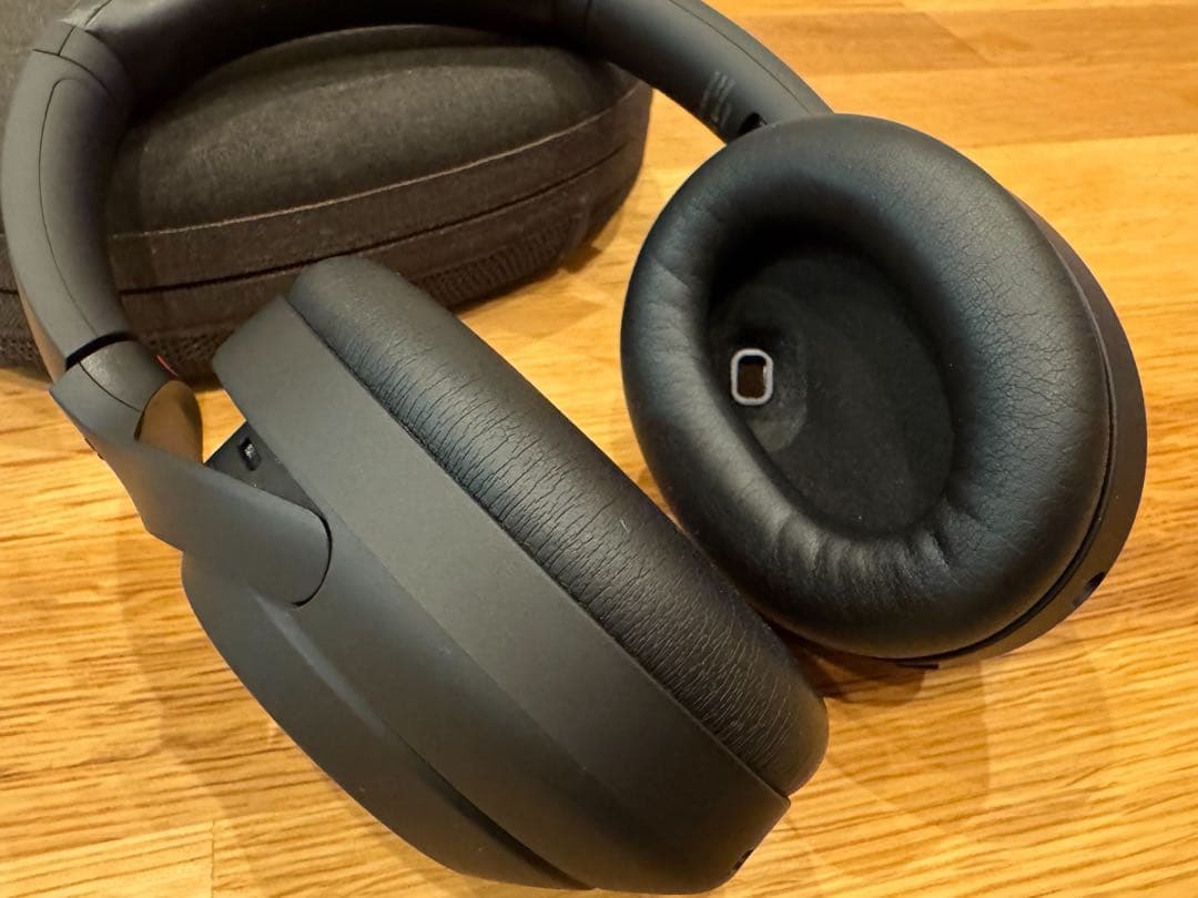 美品 SONY WH-1000XM4（B） ワイヤレスノイズキャンセリング