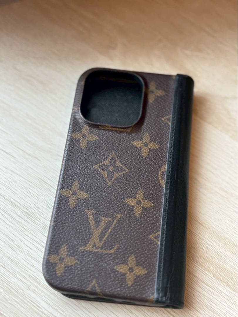 正規品】Louis Vuitton モノグラム スマホケース 2025年購入