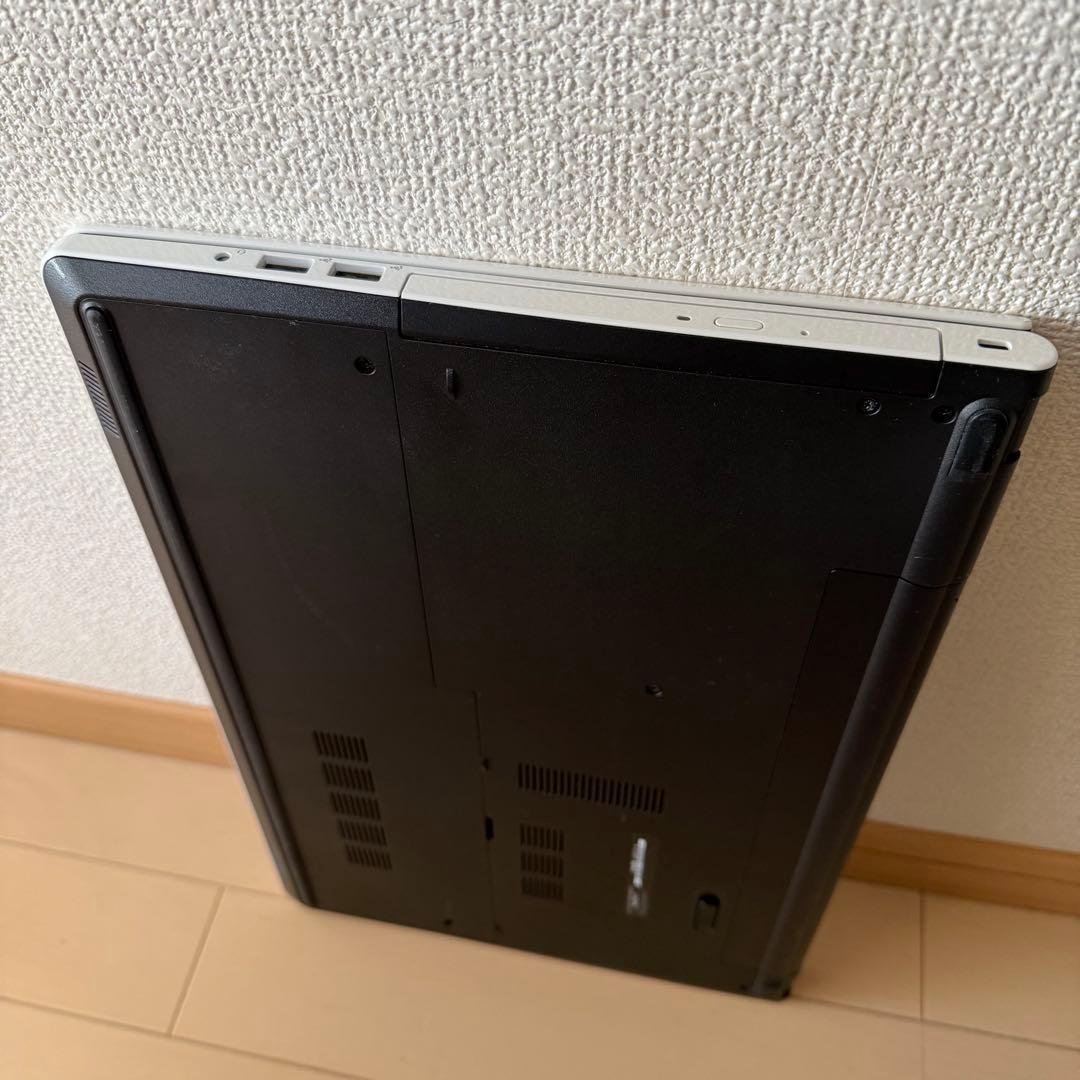 DELL TTYFJA00 Inspiron 15 ホワイトノートPC