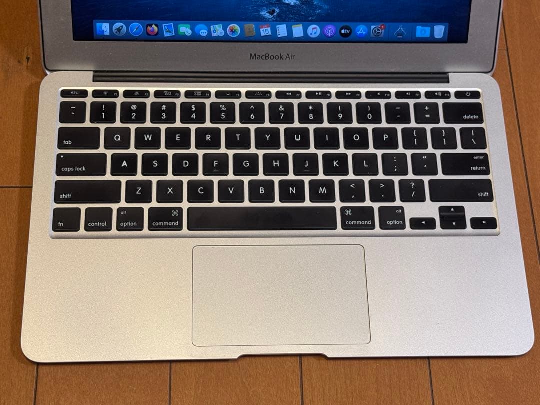 MacBook本体 MacBook Air (11-inch, Mid 2013) i5 128G