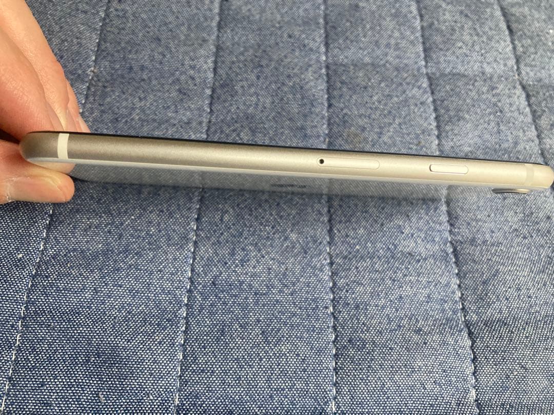 iPhone SE (第3世代) 64GB ジャンク