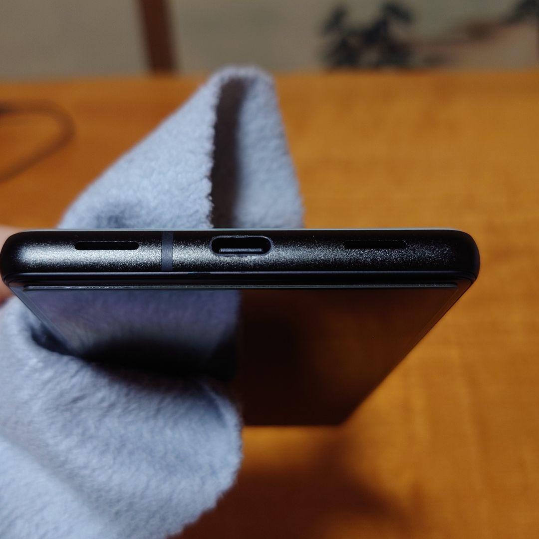 Google Pixel 6a GrapheneOS 純正ケース付き