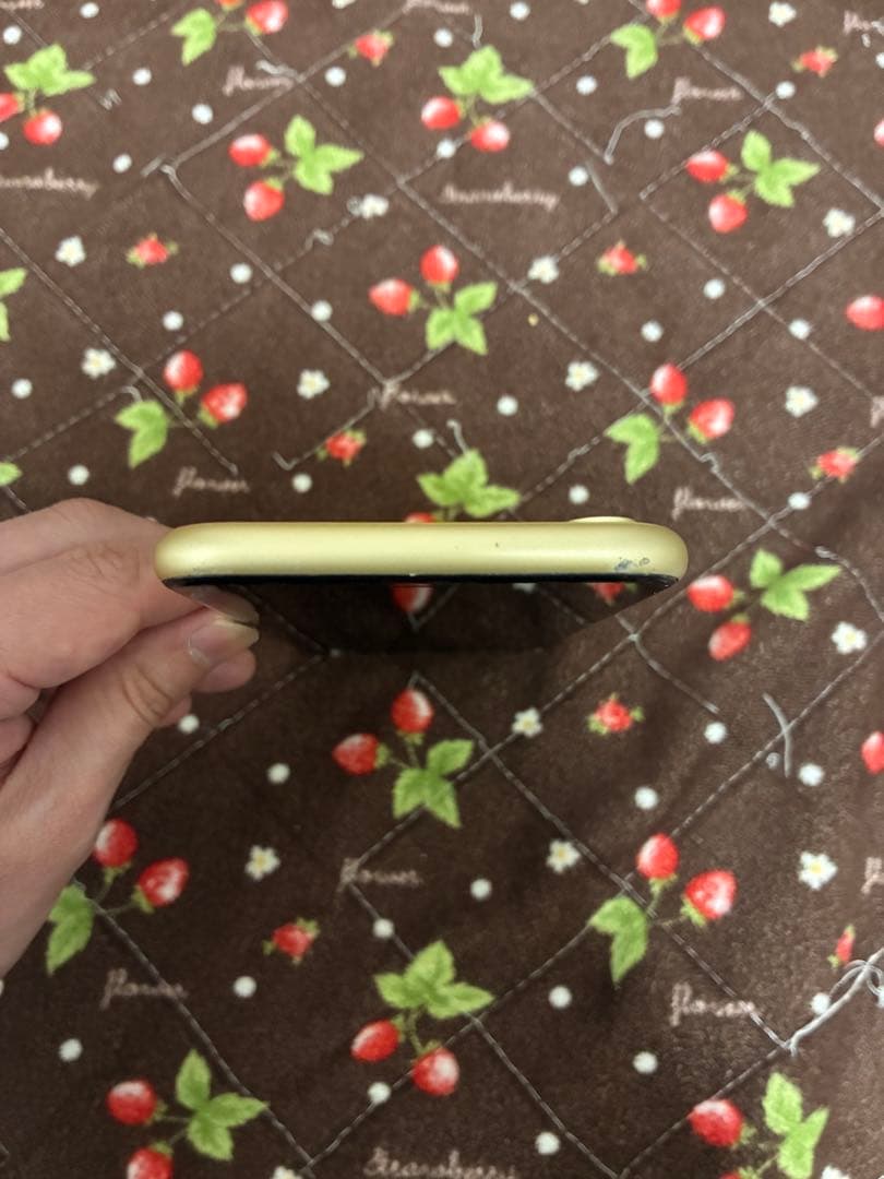 Apple iPhone XR イエロー 本体 64GB