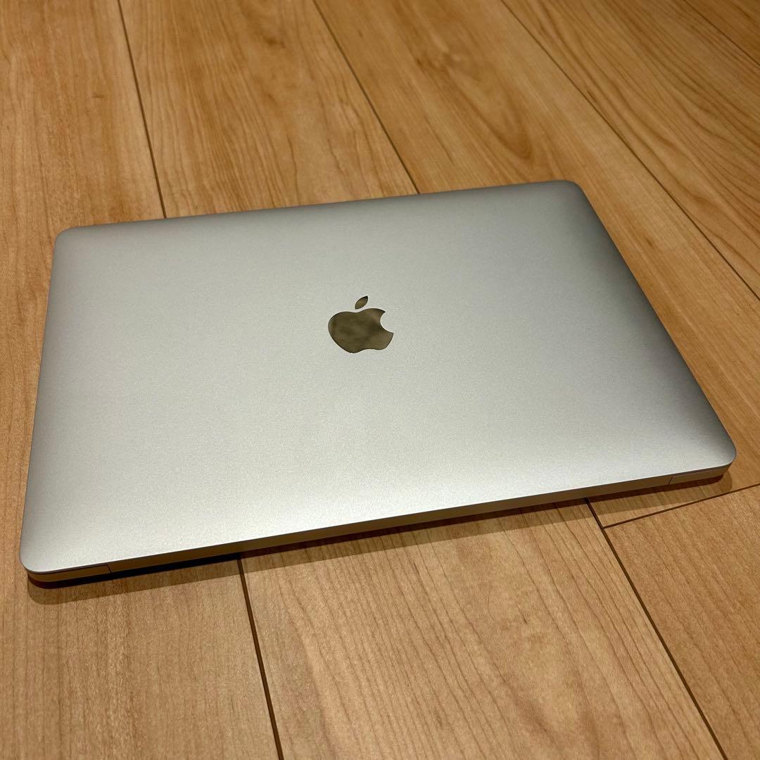 ※セール中［美品］Macbook Air 13in 2020 8GB 256GB