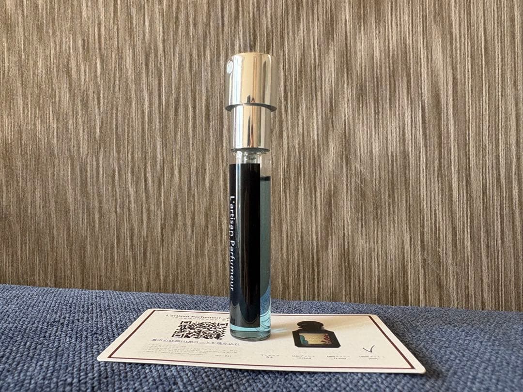 L'Artisan Parfumeur Abyssae アビサエ　5ml 香水