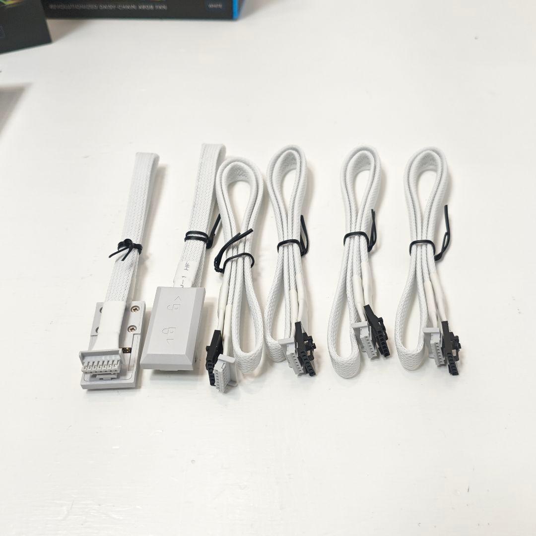 LIANLI uni FAN SL120 V2 RGB WHITE ケースファン