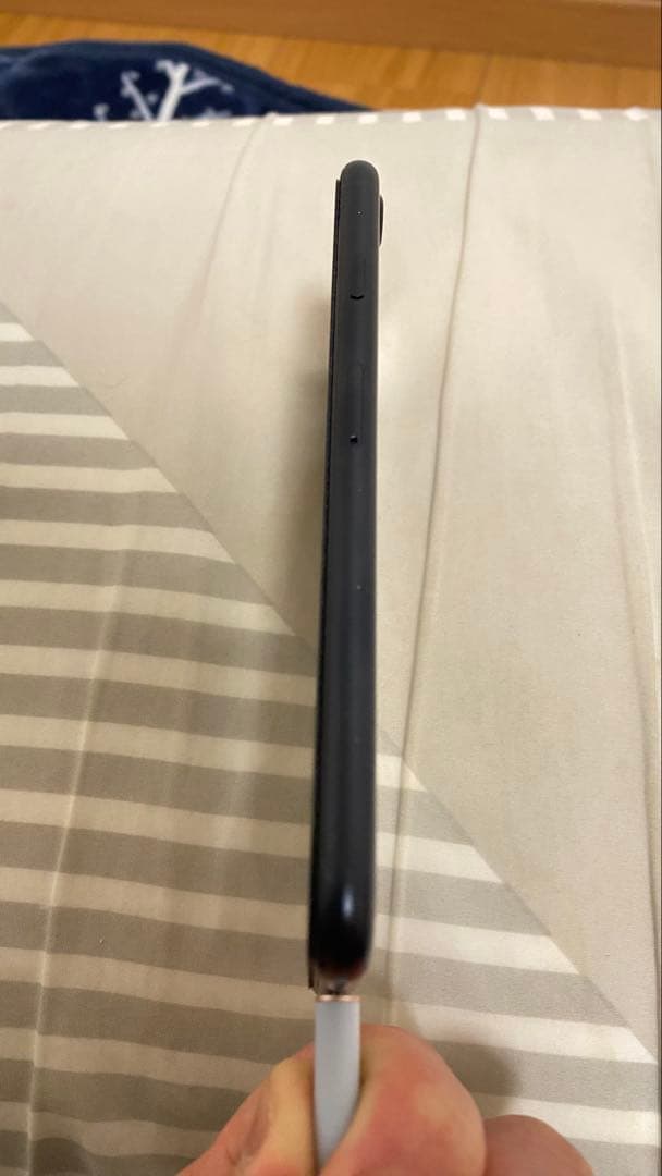 スマートフォン本体 iphone se3 64gb