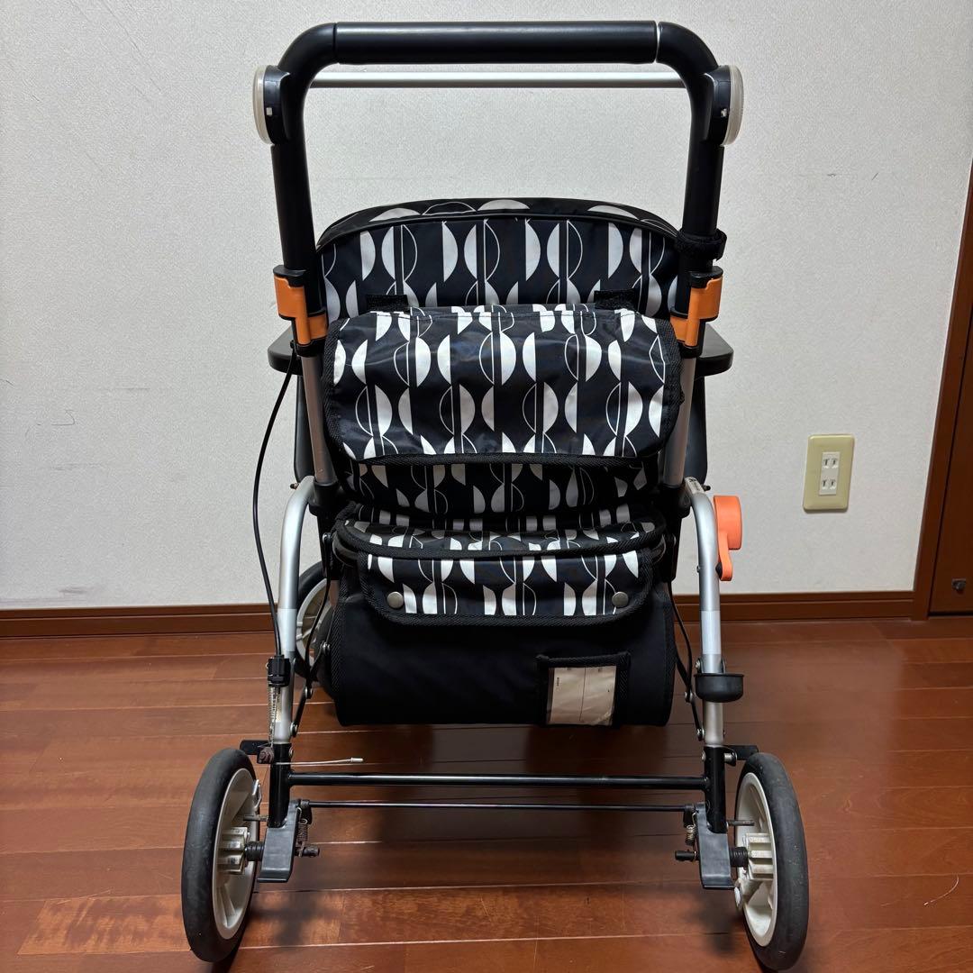 幸和製作所　シルバーカー 「レコルティII SLT10」