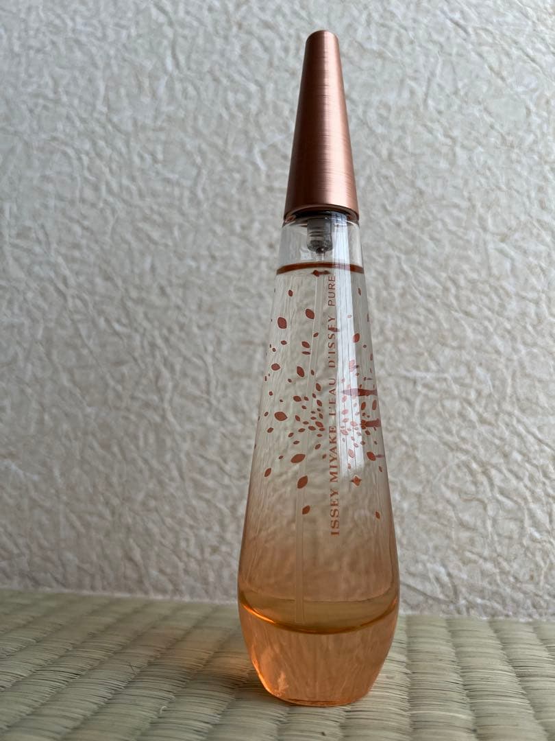 香水(女性用) ISSEY MIYAKE L'Eau d'Issey Pure 50ml