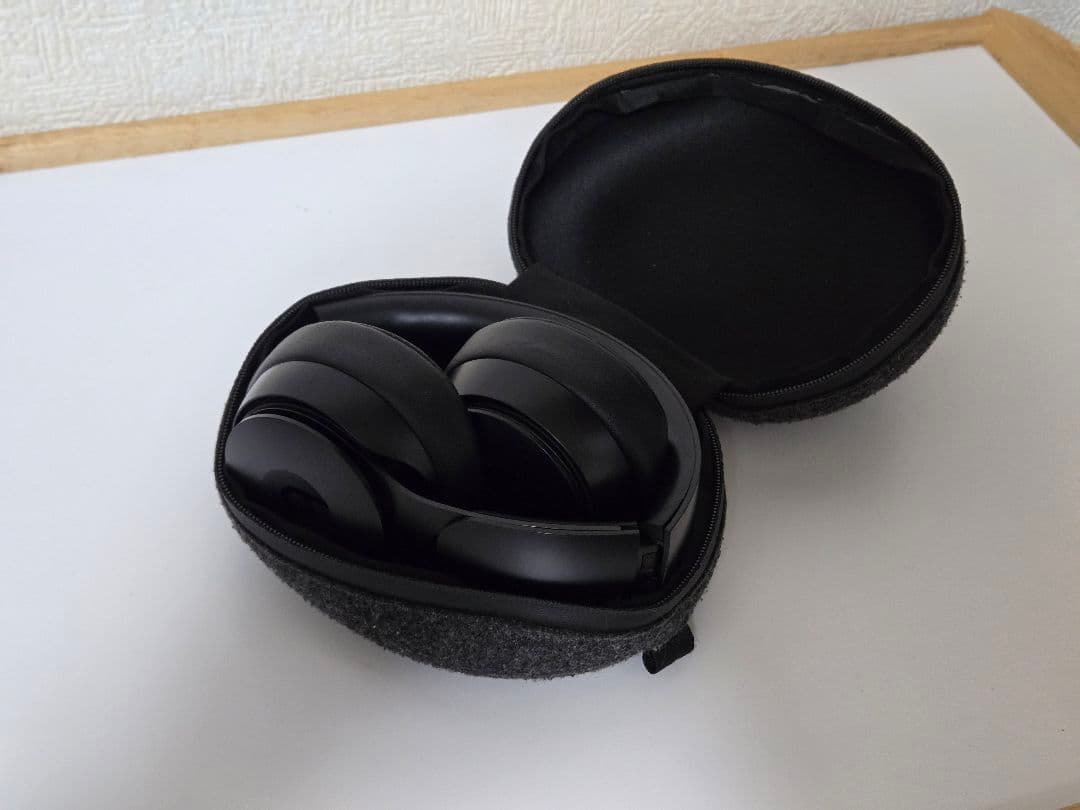 Beats Solo Pro ワイヤレスヘッドホン ブラック　本体美品✨️