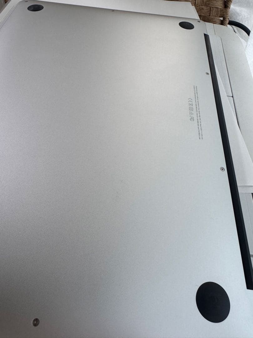 美品【MacBook Air 2017年モデル】充放電回数100・最大容量94%