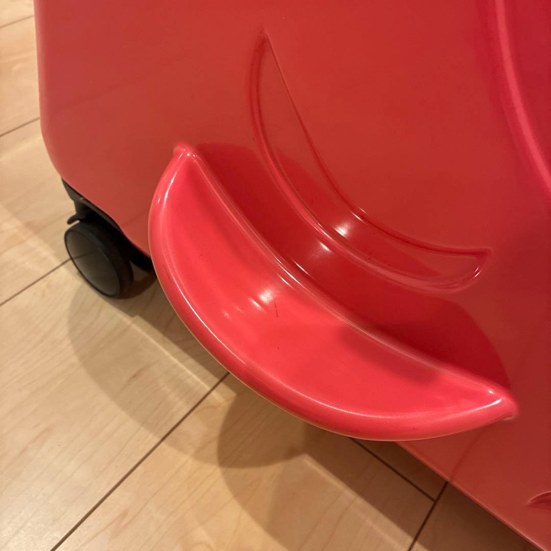 乗れるスーツケース　鍵なし