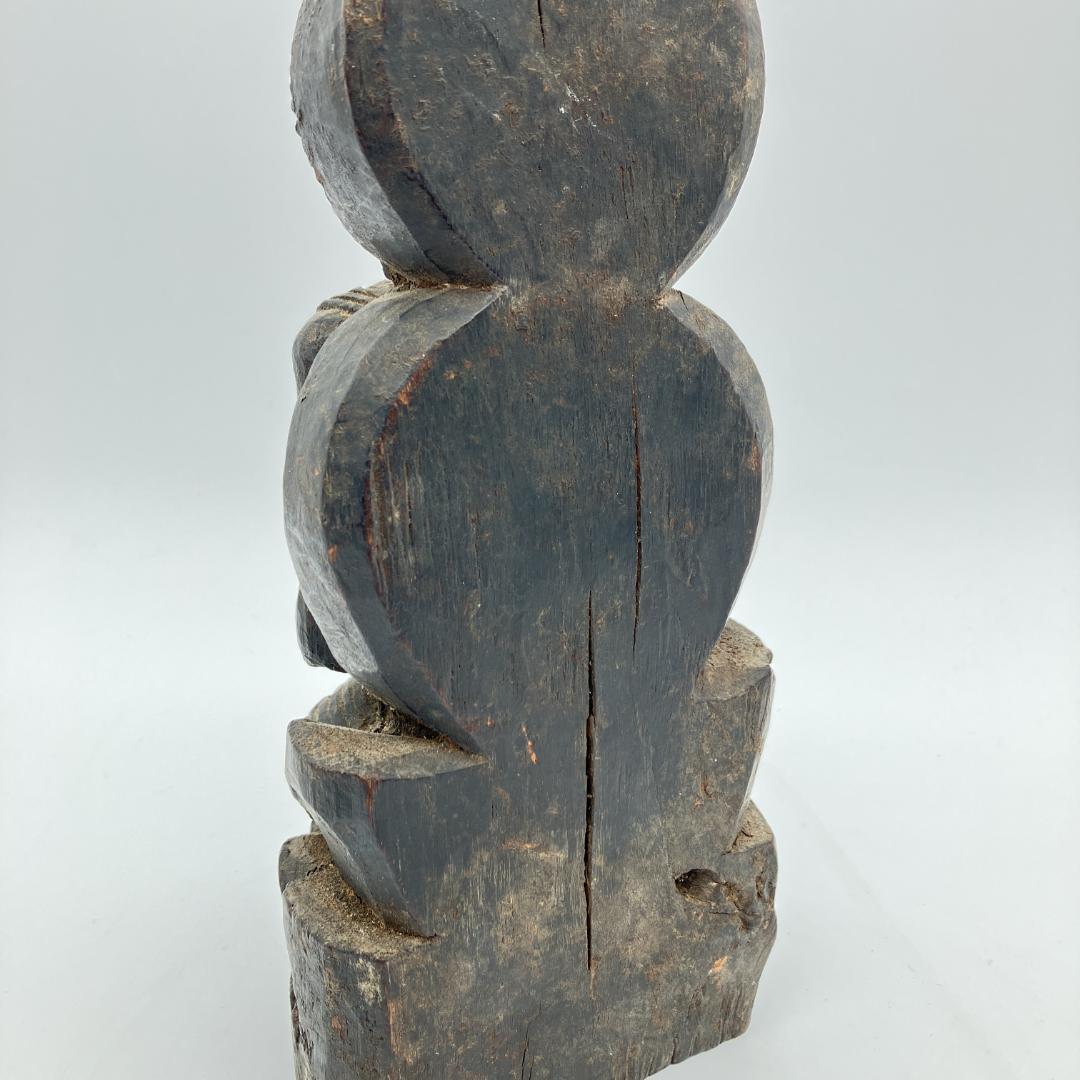 木彫　座仏　ラオス　東南アジア　時代物　高さ：約２３．５ｃｍ