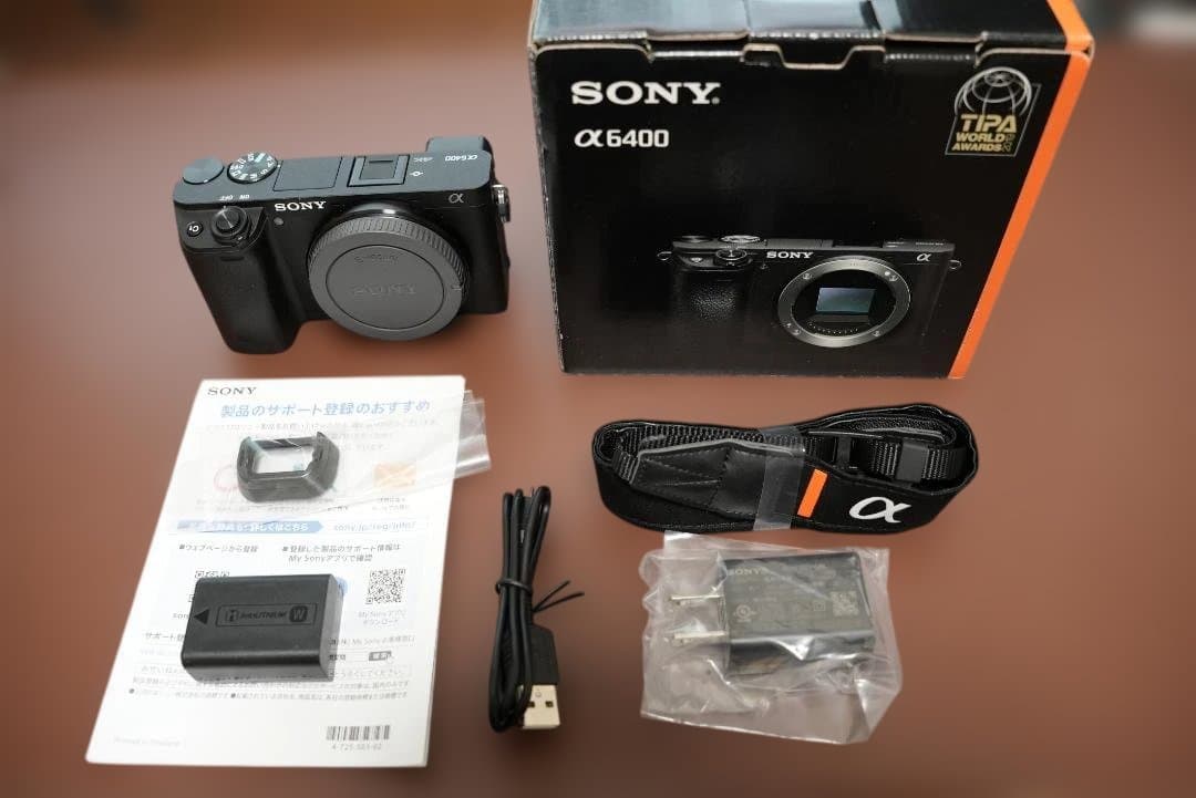 SONY α6400 カメラ（シャッター数約 66枚 高速SDカード付き）
