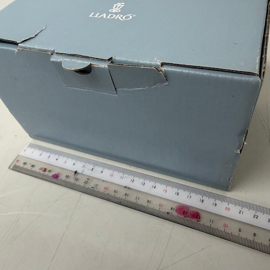 【未使用品】リヤドロ（LLADRÓ）　ポーセリング　スペイン　置物