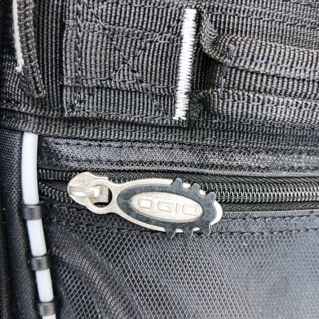 米軍放出品　OGIO 黒 ブルスルートラベルローリングスーツケース