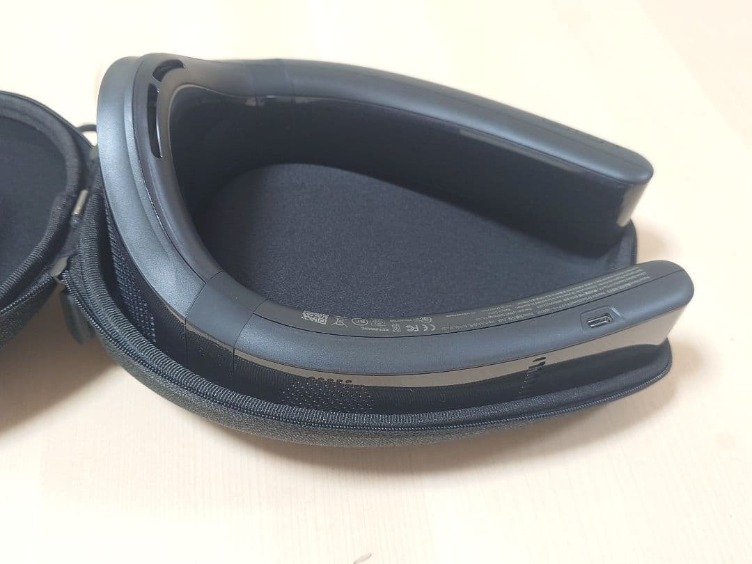 TORRAS COOLIFY Cyberネッククーラー ブラック 収納ケース付き