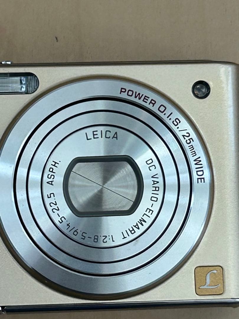 Panasonic LUMIX DMC-FX66 ゴールド