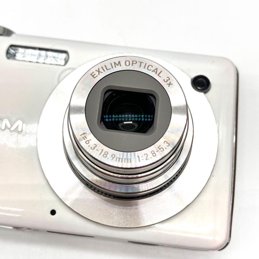 CASIO EXILIM EX-S10 ホワイト　オールドコンデジ