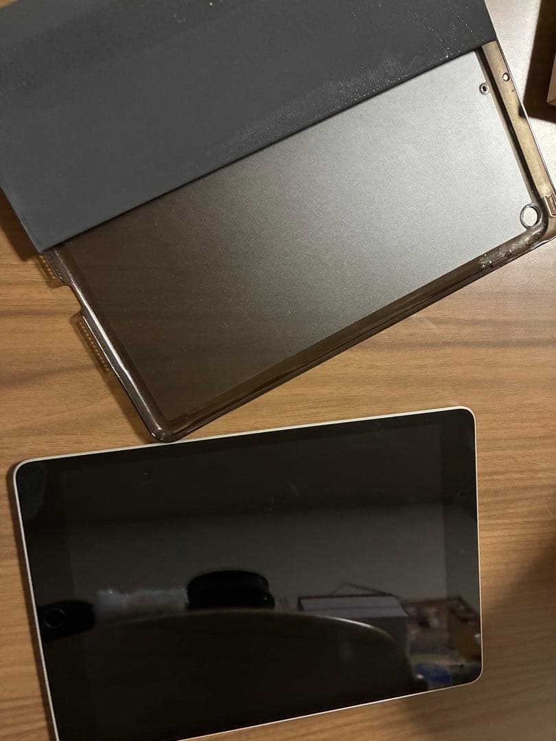 Apple iPad16 第9世代　Wi-fiモデル　シルバー 本体