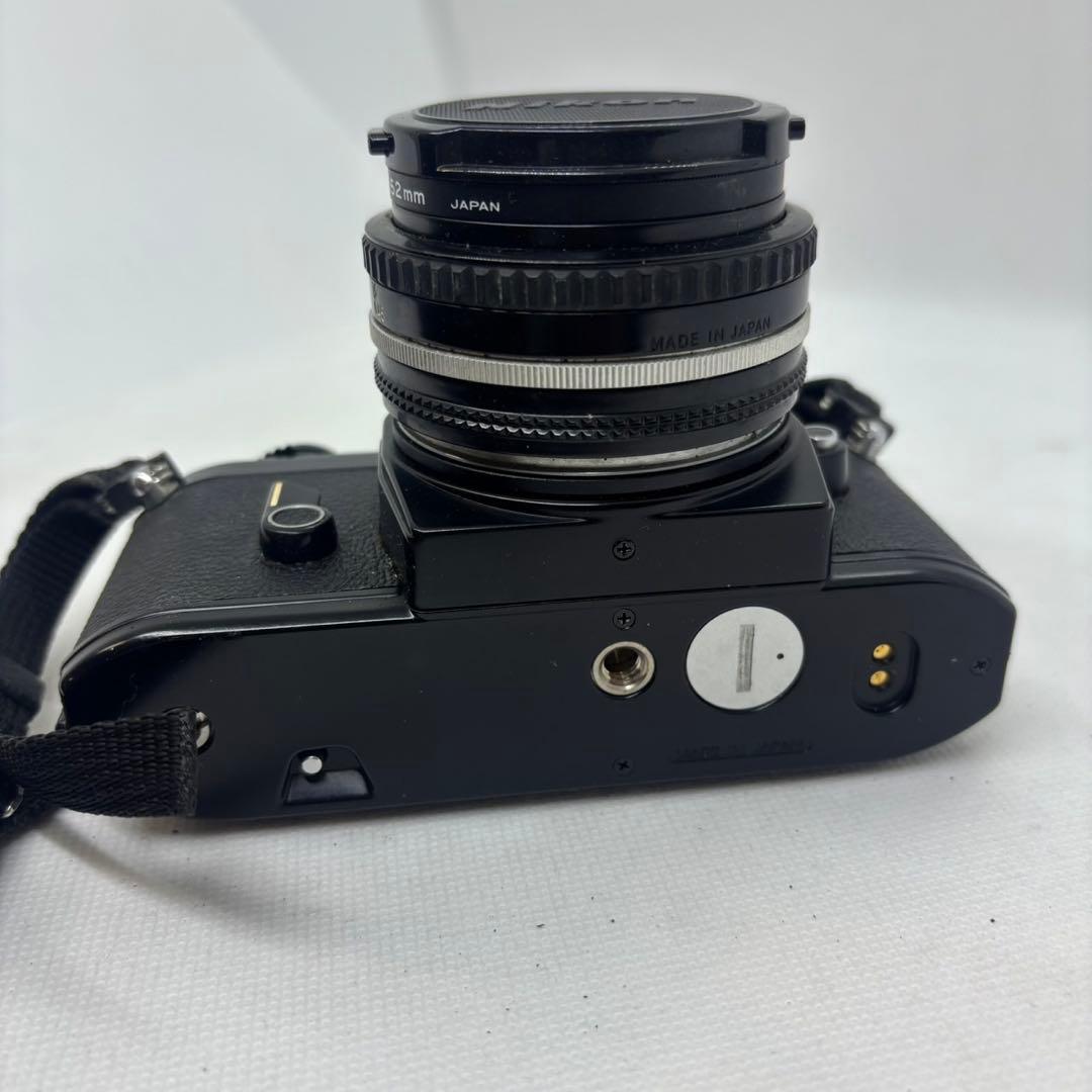 Nikon 一眼レフカメラ Nikkor 50mmレンズ付き