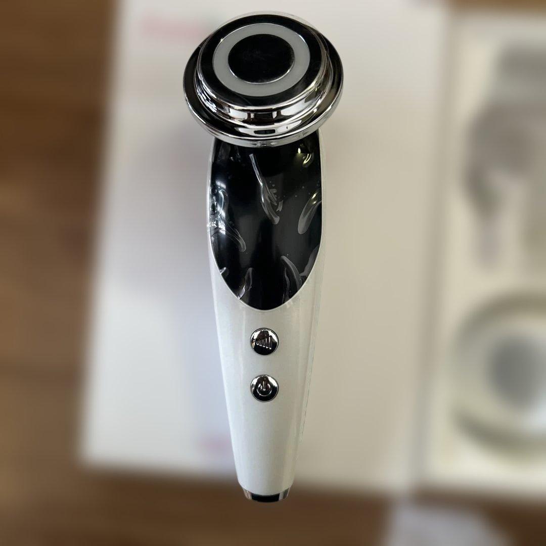 iFusion 多機能美顔器 本体と付属品