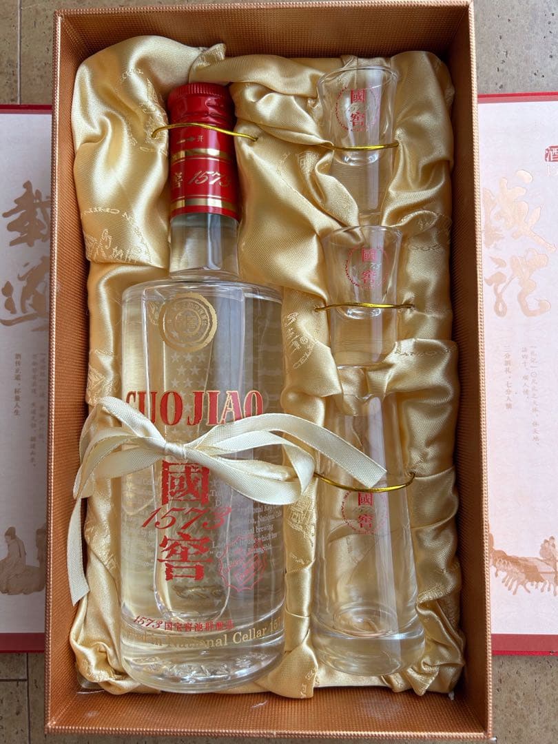 GUO JIAO濾州老窖國窖1573 375ml 52% 白酒 グラス付き