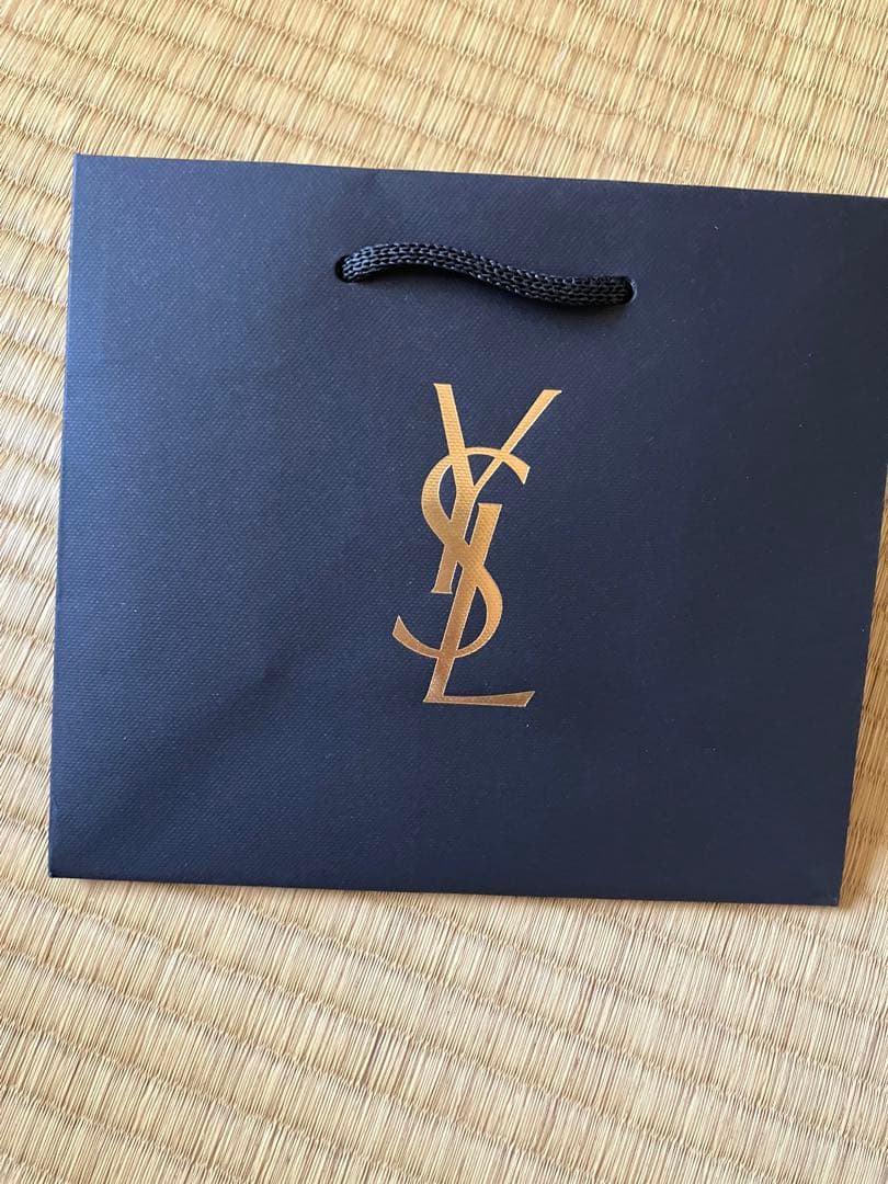 Yves Saint Laurent LIBRE ヘアミスト ギフトバッグ付き